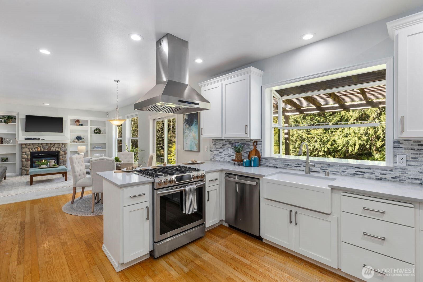 918 167th Avenue SE, Snohomish, WA 98290