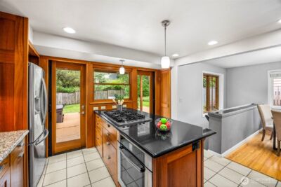 13717 NE 70th Place , Redmond, WA 98052 - Photo 11
