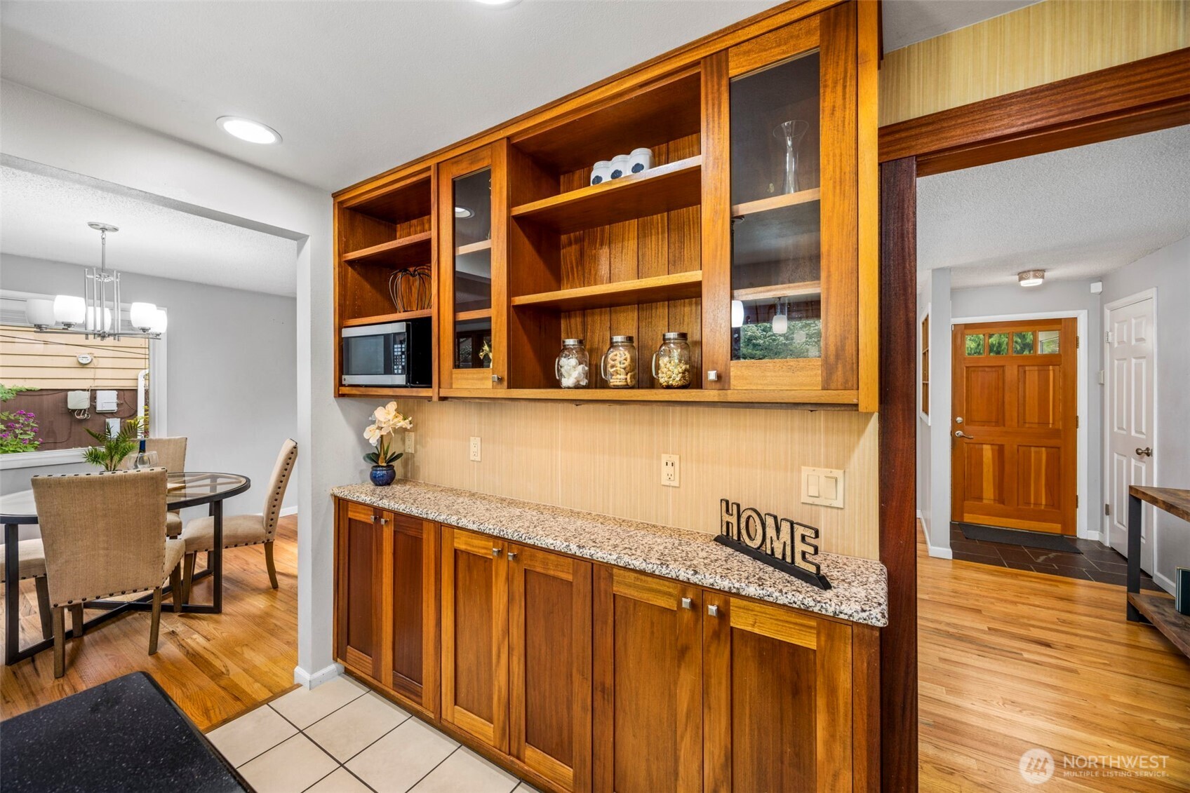 13717 NE 70th Place , Redmond, WA 98052