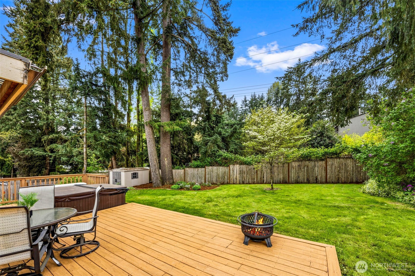 13717 NE 70th Place , Redmond, WA 98052