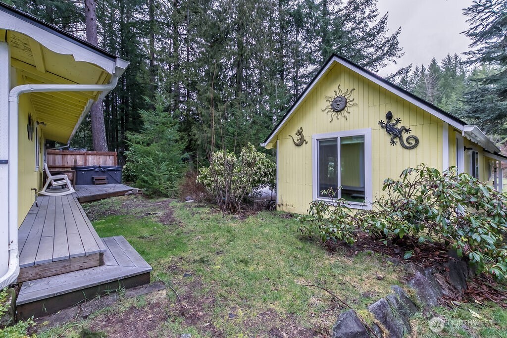 117 Butter Creek Lane , Packwood, WA 98361