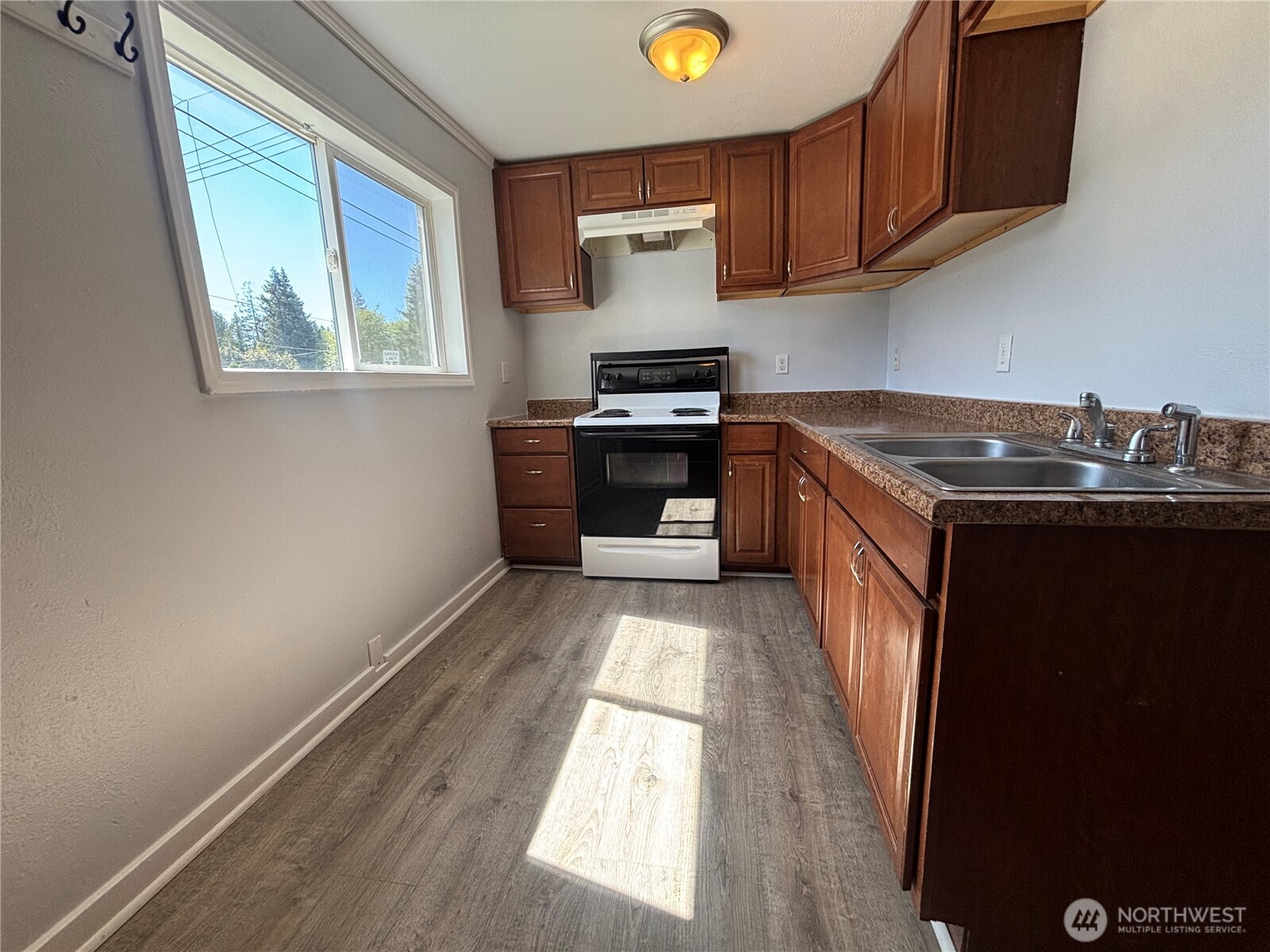 3405 Northlake Way NW #3, Bremerton, WA 98312