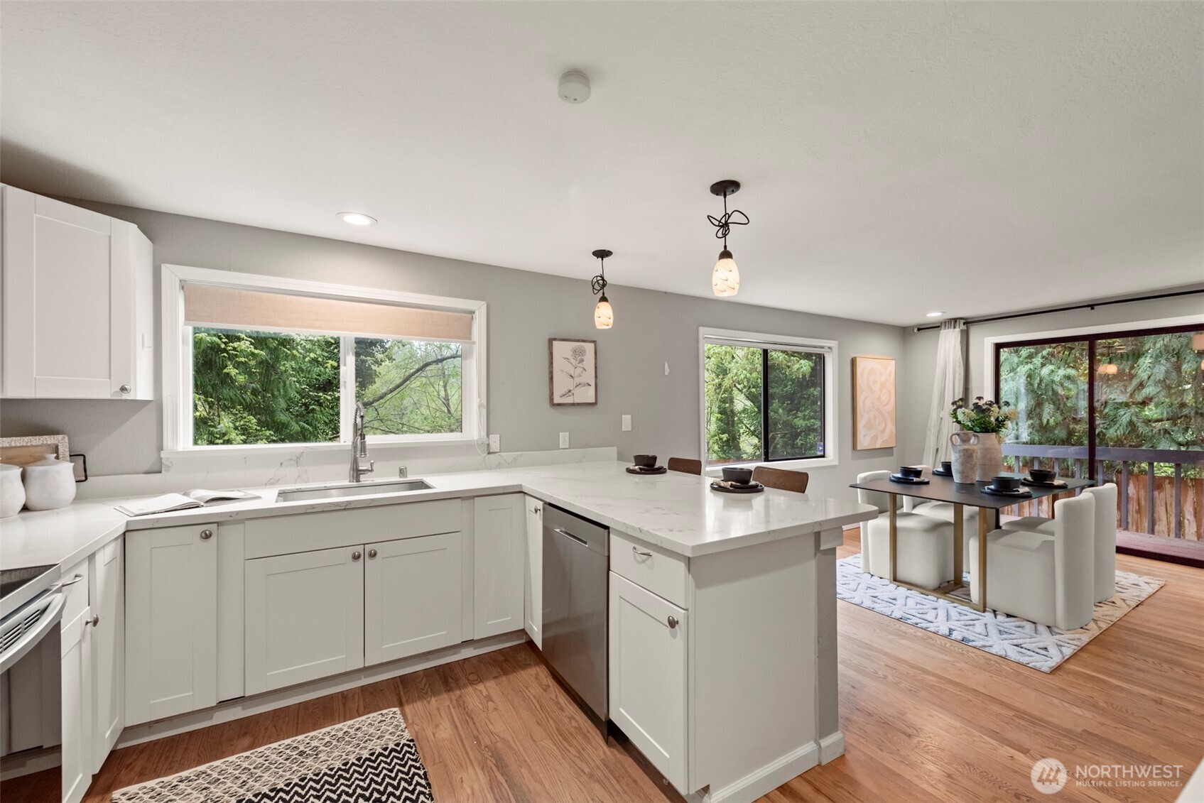 1228 NE Brockman Place , Seattle, WA 98125