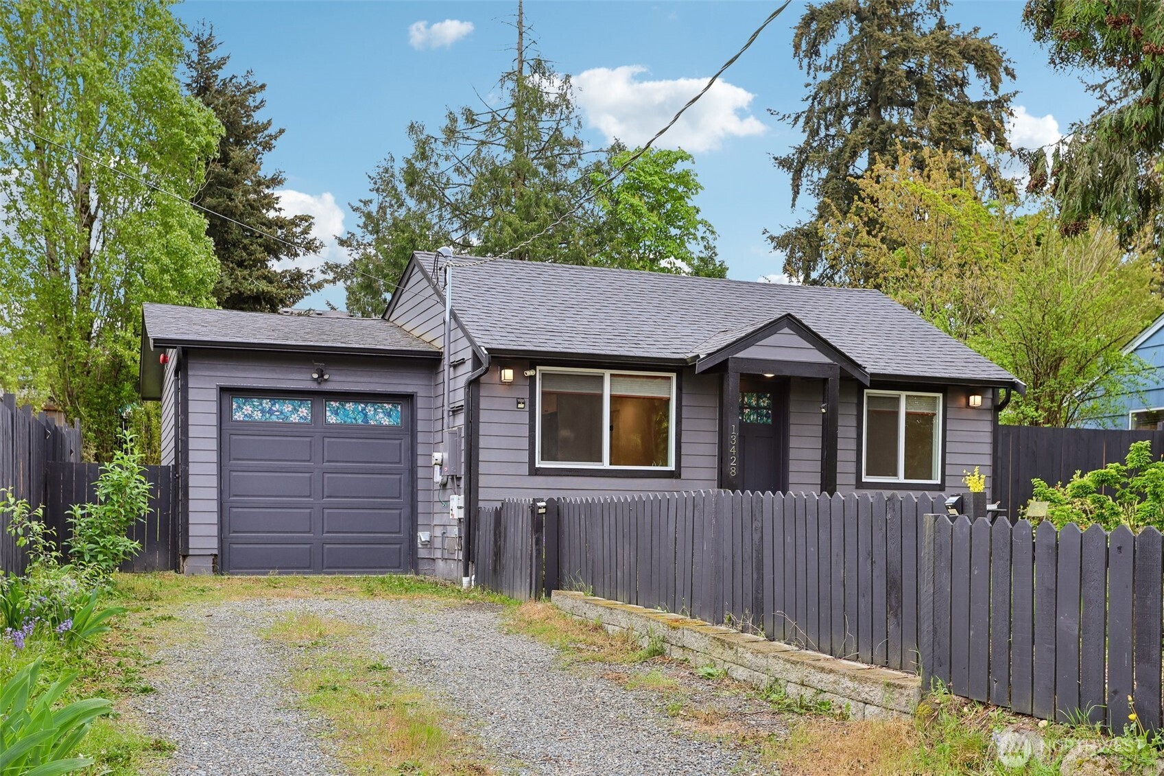 13428 6th Avenue S, Burien, WA 98168