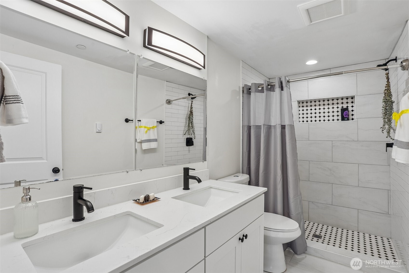 13428 6th Avenue S, Burien, WA 98168