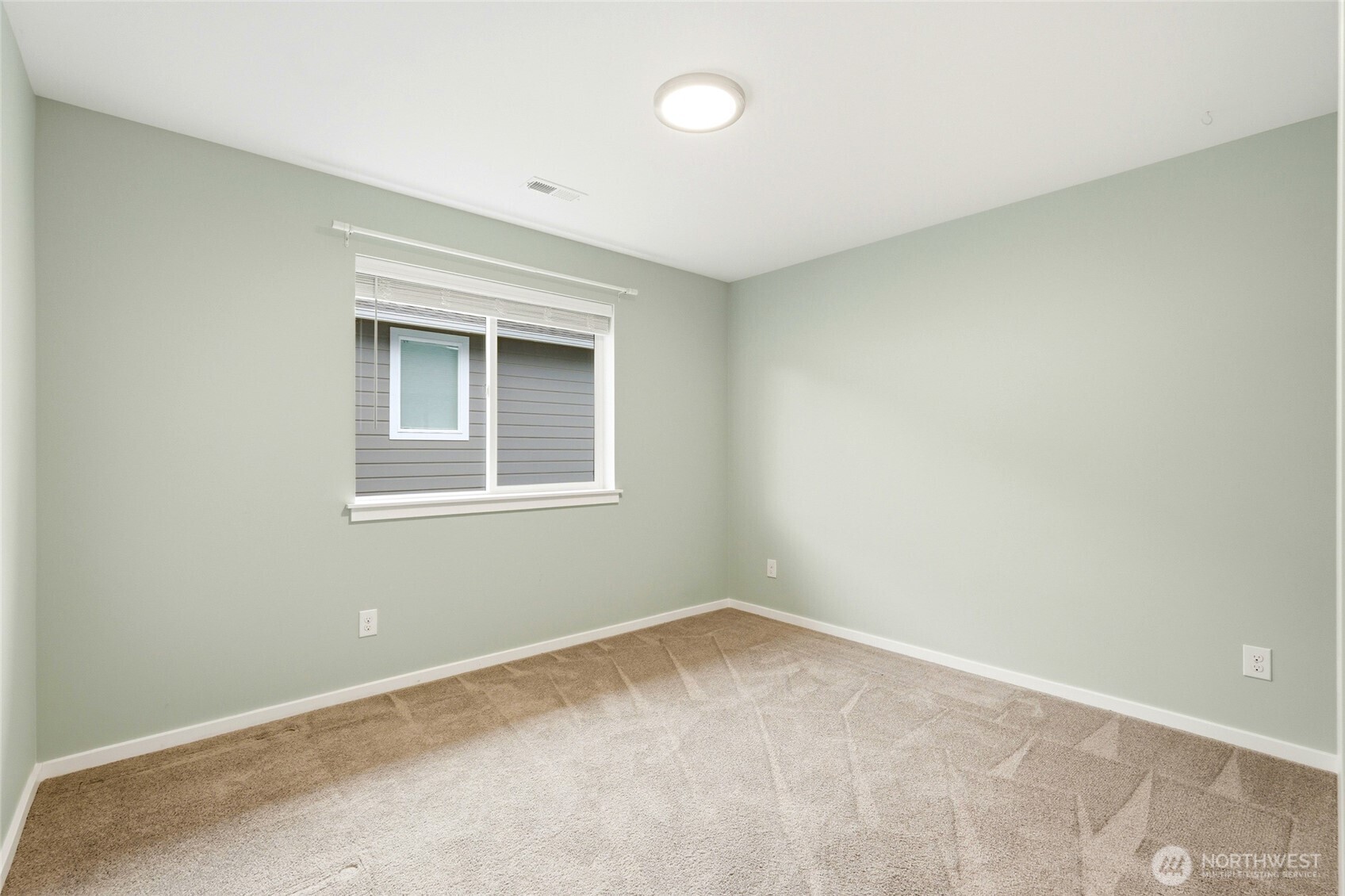 32970 Evergreen Avenue SE, Black Diamond, WA 98010