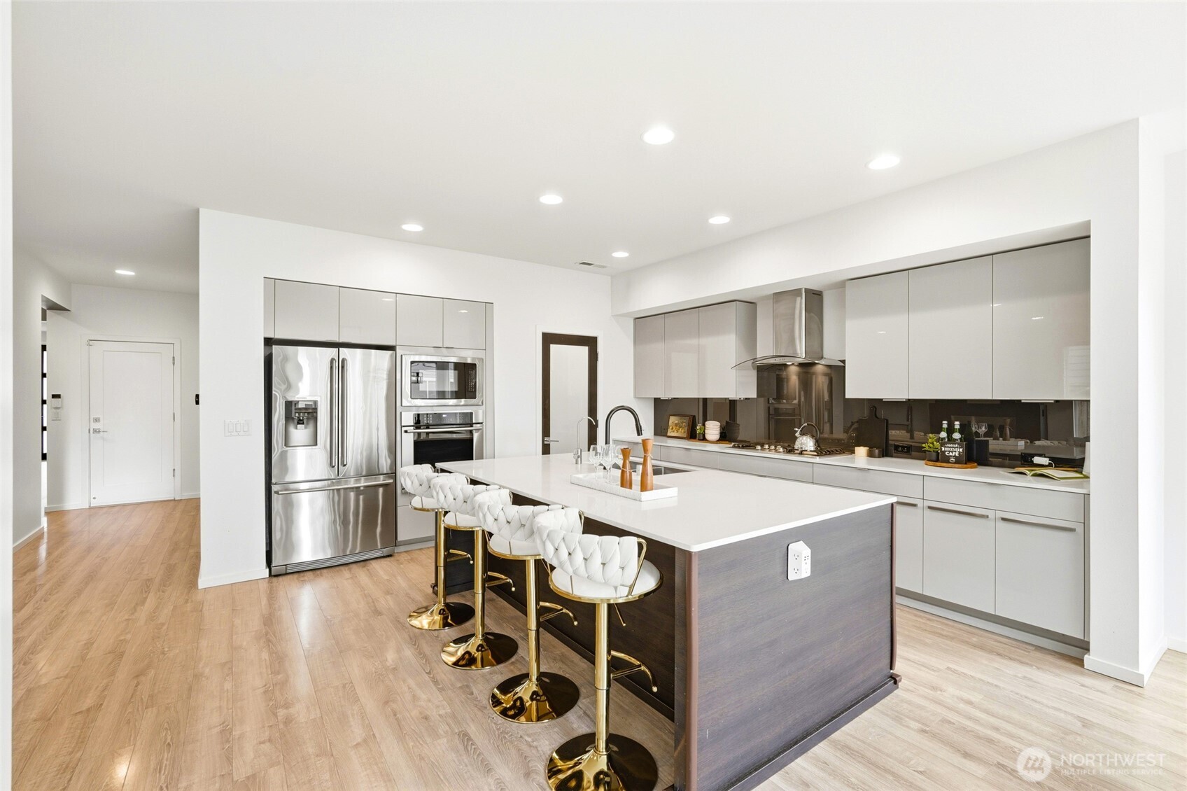 32970 Evergreen Avenue SE, Black Diamond, WA 98010