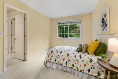 19225 SE 25th Street , Sammamish, WA 98075 - Photo 24