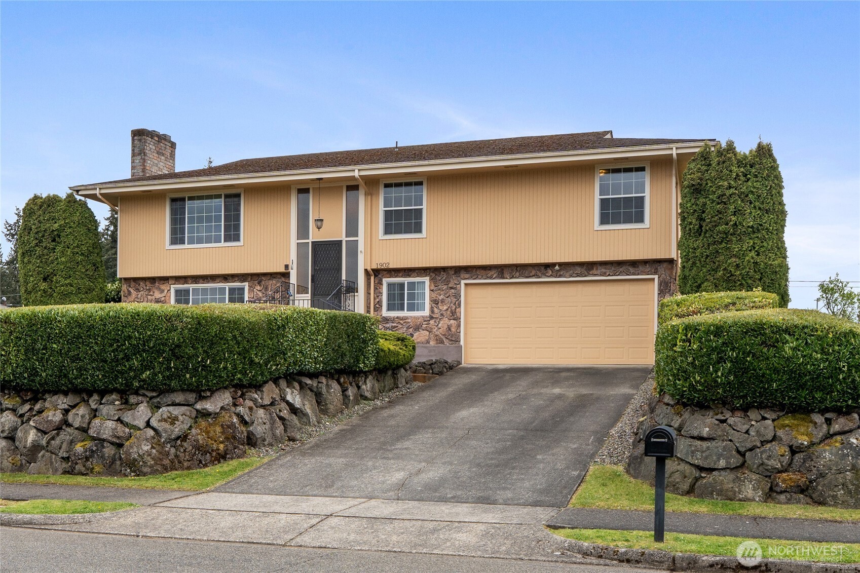 1902 E 60th Street , Tacoma, WA 98404