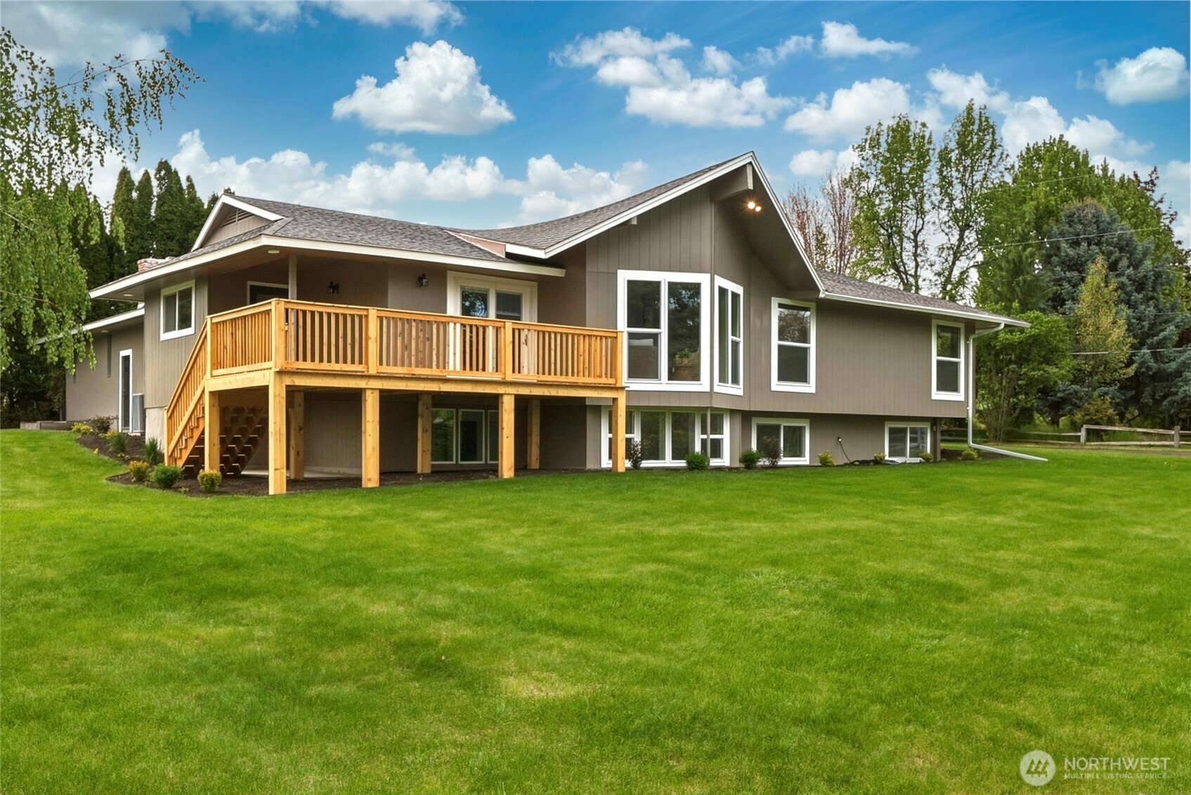 2242 S Wilbur , Walla Walla, WA 99362