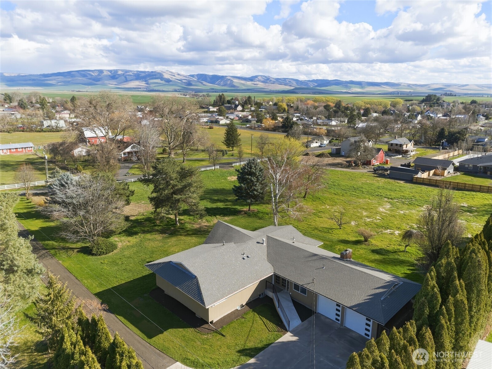 2242 S Wilbur , Walla Walla, WA 99362