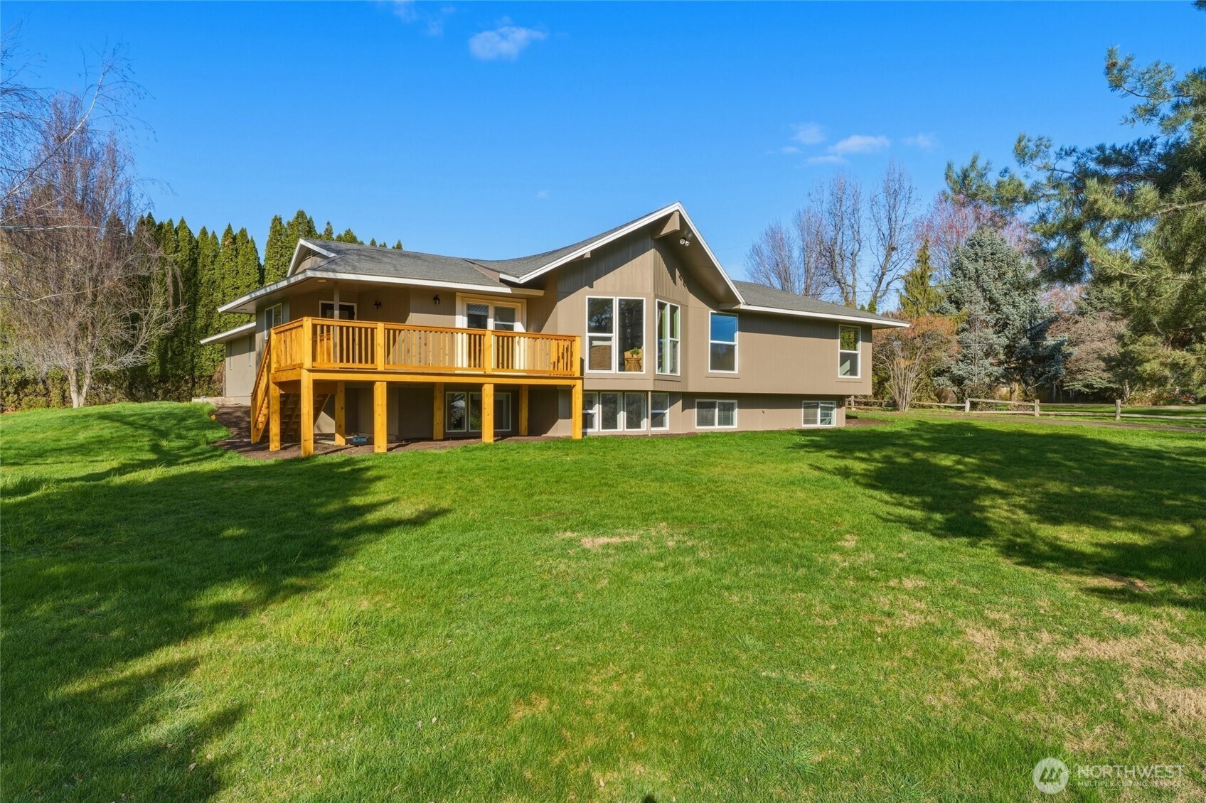 2242 S Wilbur , Walla Walla, WA 99362