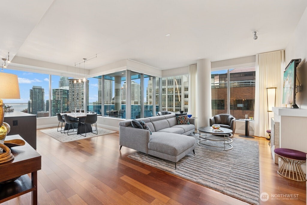 737 Olive Way #2200, Seattle, WA 98101