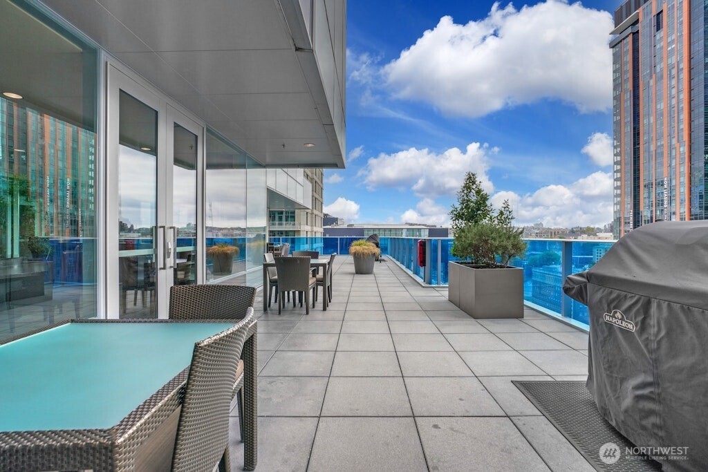 737 Olive Way #2200, Seattle, WA 98101