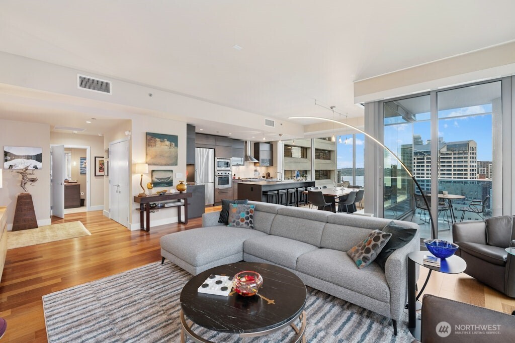 737 Olive Way #2200, Seattle, WA 98101