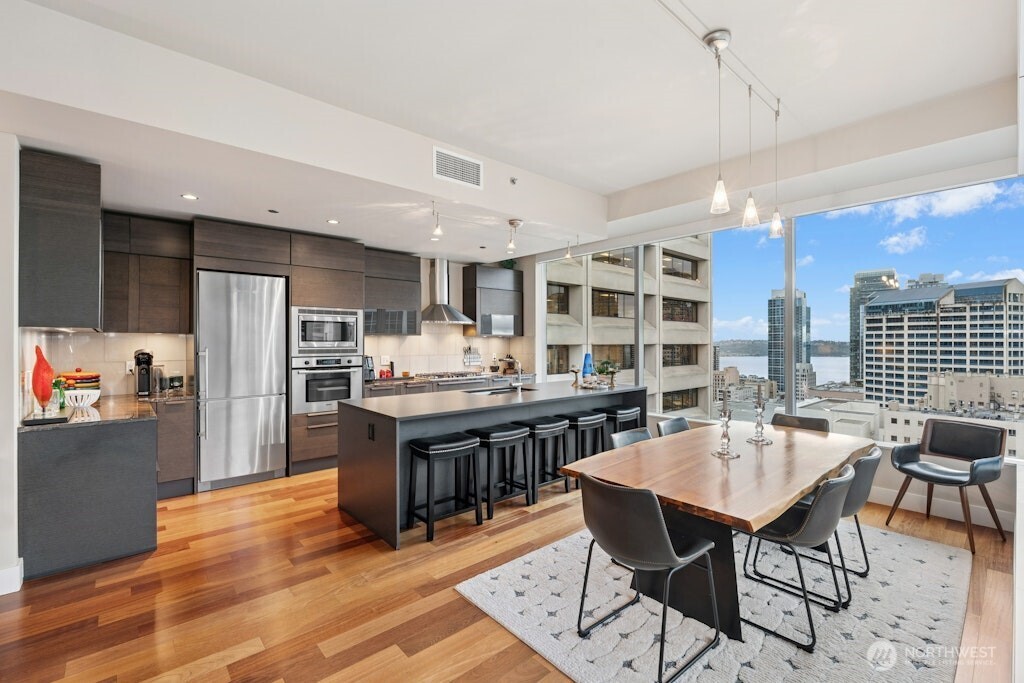 737 Olive Way #2200, Seattle, WA 98101