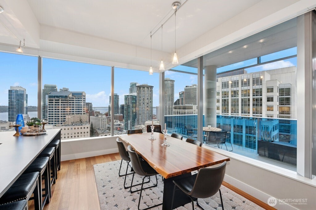 737 Olive Way #2200, Seattle, WA 98101