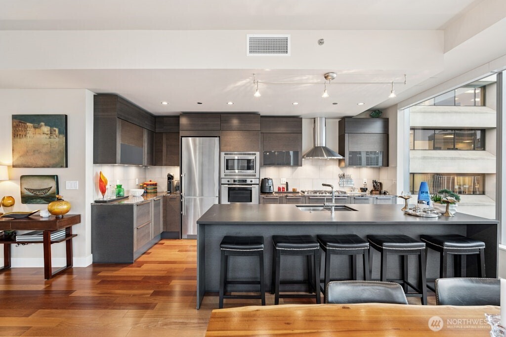 737 Olive Way #2200, Seattle, WA 98101