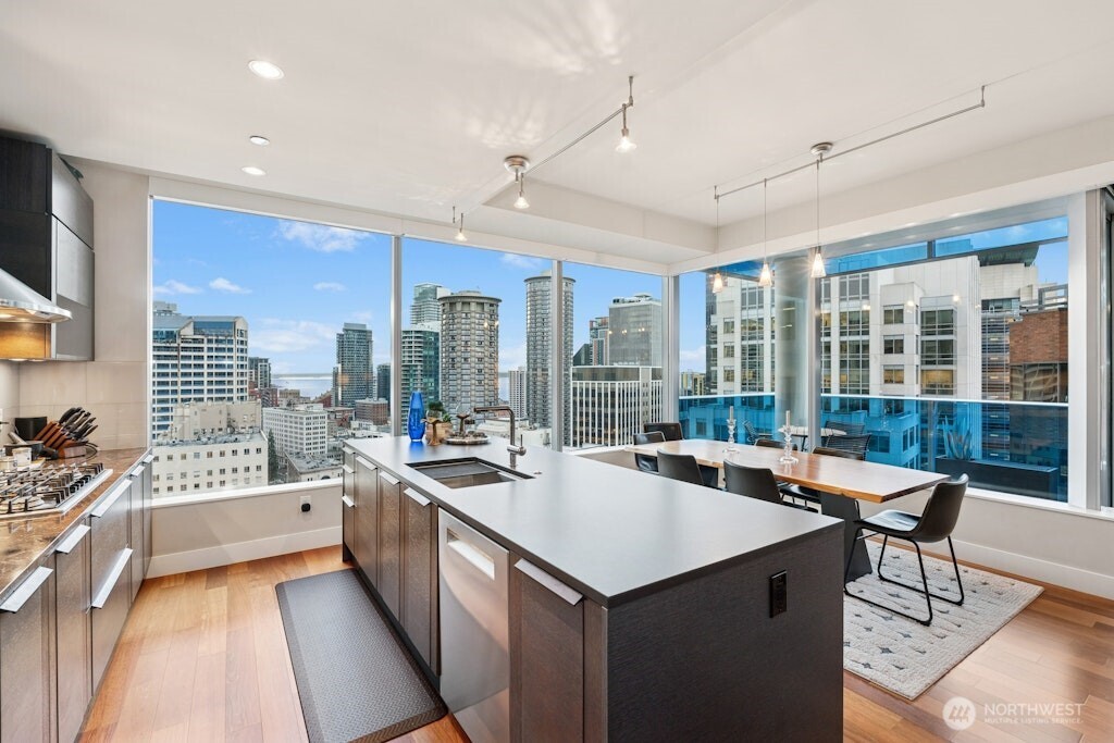 737 Olive Way #2200, Seattle, WA 98101