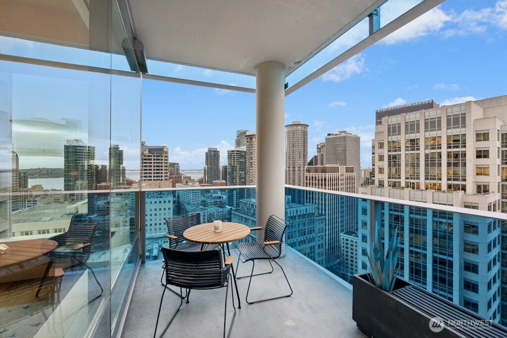 737 Olive Way #2200, Seattle, WA 98101