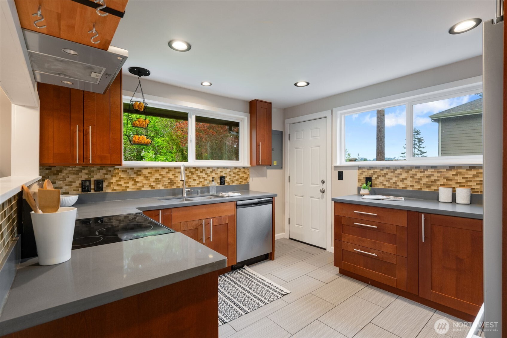 1515 NE 190th Street , Shoreline, WA 98155