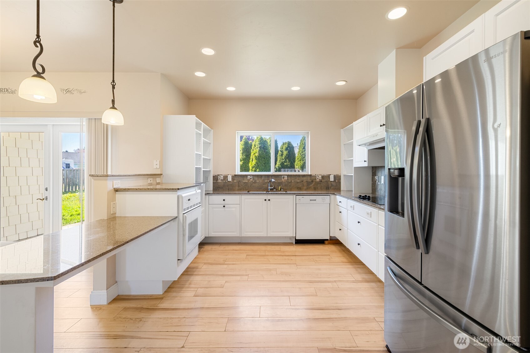 163 Mariners Drive , Sequim, WA 98382