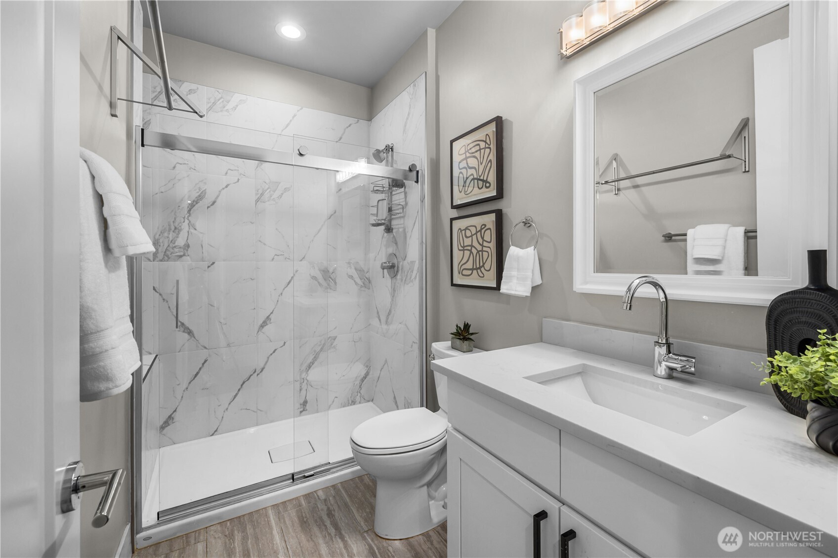 16908 SE 34th Street , Bellevue, WA 98008