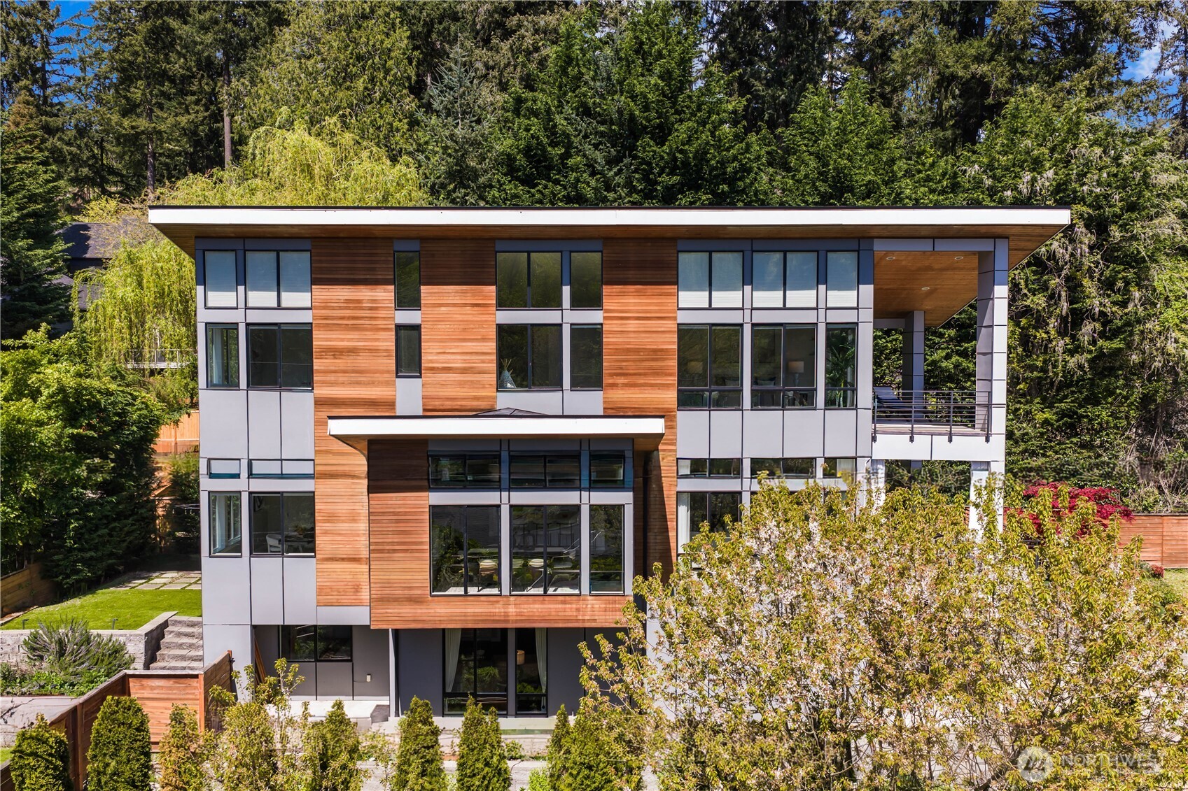 16908 SE 34th Street , Bellevue, WA 98008