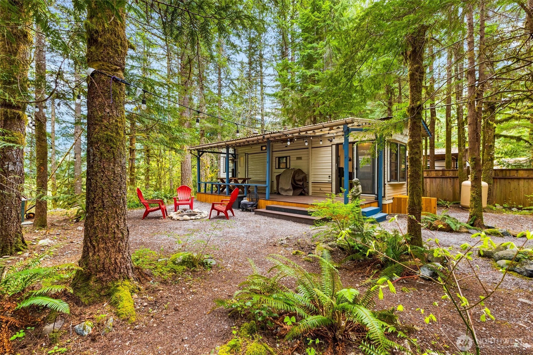 94 4 Christmas Tree Drive , Deming, WA 98244