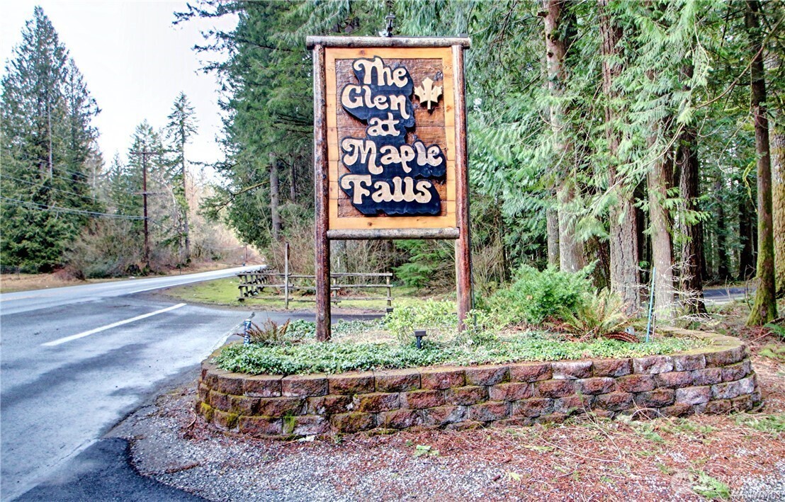 94 4 Christmas Tree Drive , Deming, WA 98244