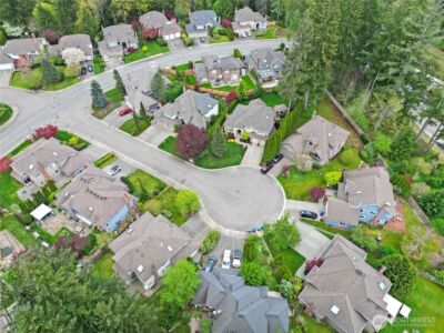 3122 235th Avenue SE, Sammamish, WA 98075 - Photo 2