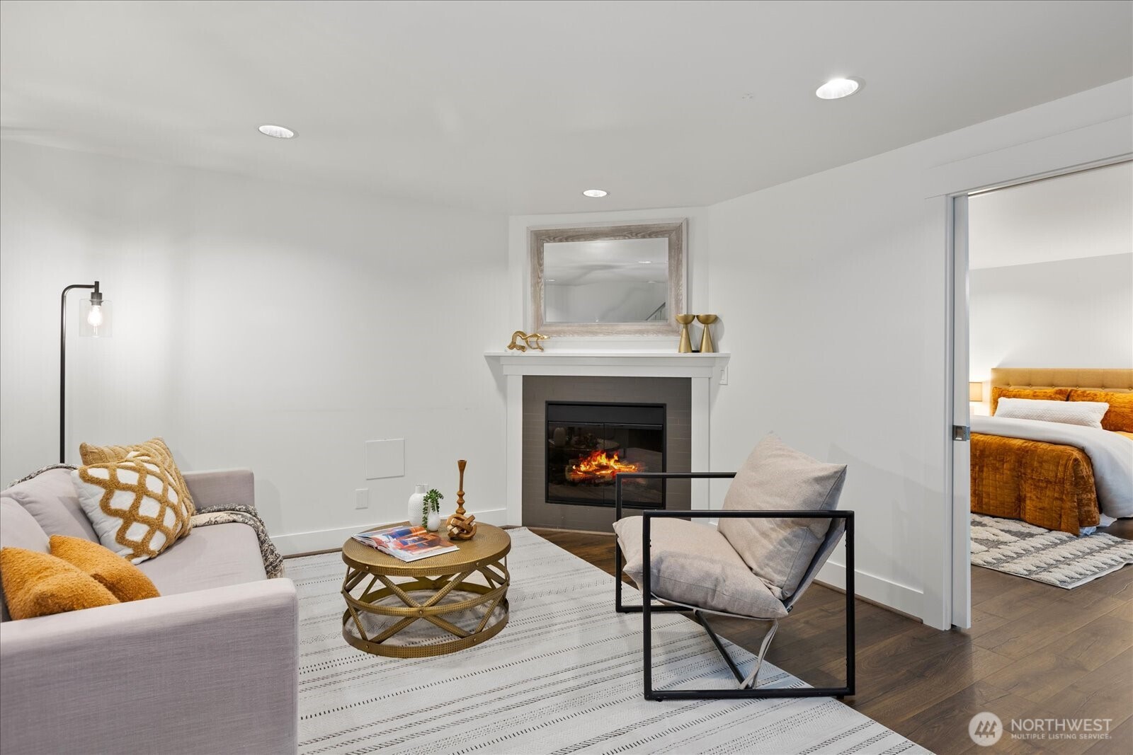 22910 90th Avenue W #D206, Edmonds, WA 98026