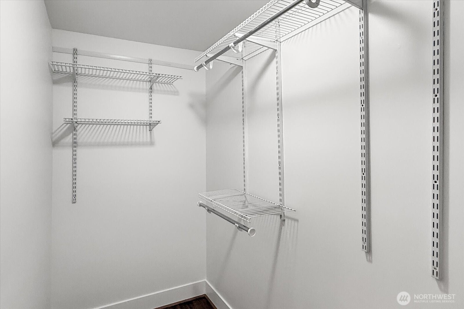 22910 90th Avenue W #D206, Edmonds, WA 98026