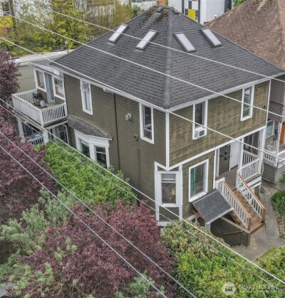 172 16th Avenue , Seattle, WA 98122