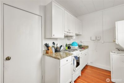 172 16th Avenue , Seattle, WA 98122 - Photo 17