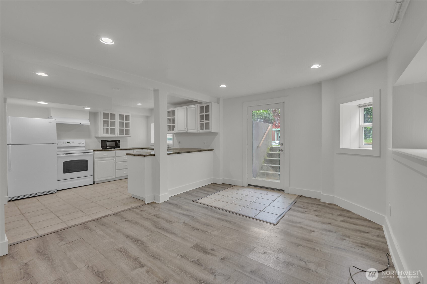 172 16th Avenue , Seattle, WA 98122