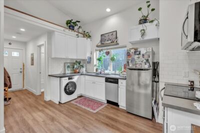 172 16th Avenue , Seattle, WA 98122 - Photo 24