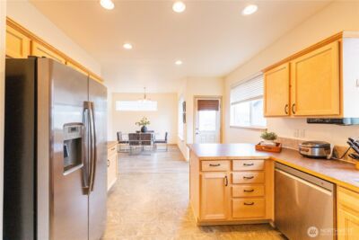 7603 88th Place NE, Marysville, WA 98270 - Photo 12