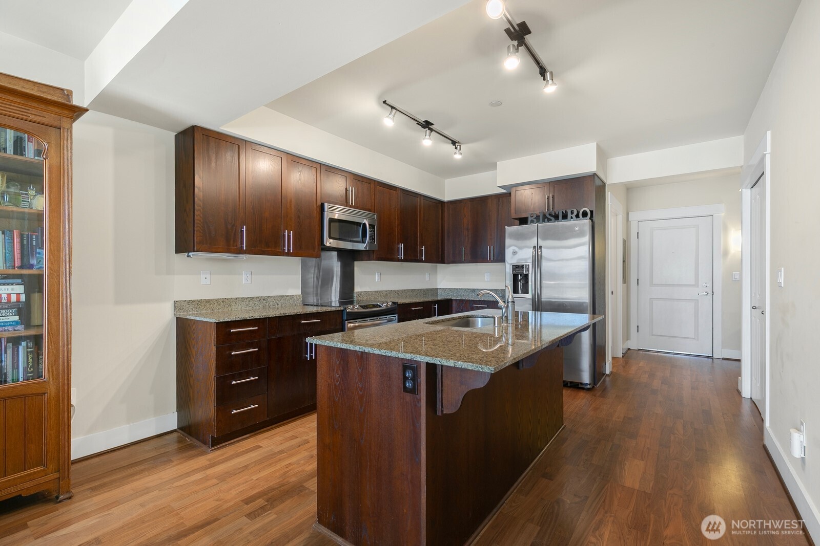 699 John Street #516, Seattle, WA 98109
