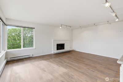 1318 W Barrett Street , Seattle, WA 98119 - Photo 12