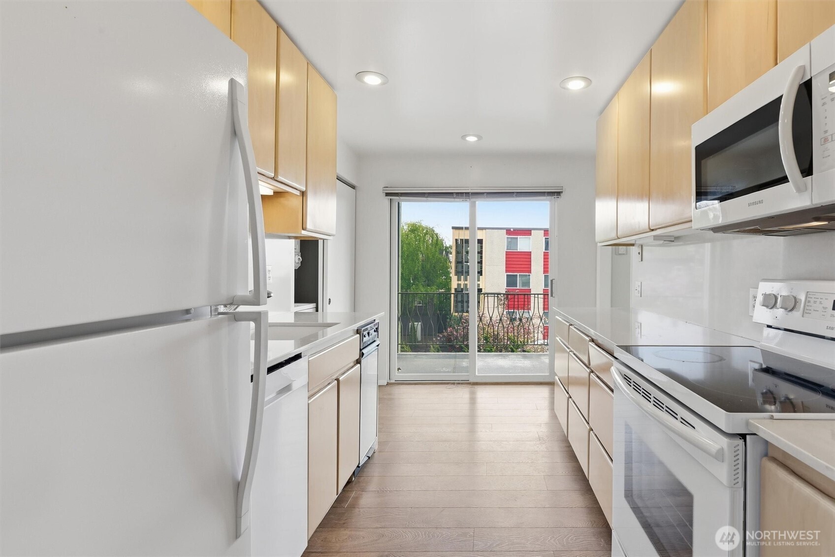 1318 W Barrett Street , Seattle, WA 98119