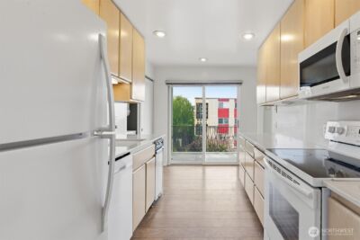 1318 W Barrett Street , Seattle, WA 98119 - Photo 16