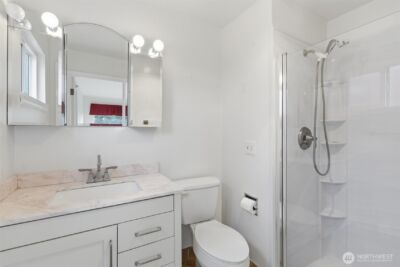 1318 W Barrett Street , Seattle, WA 98119 - Photo 21