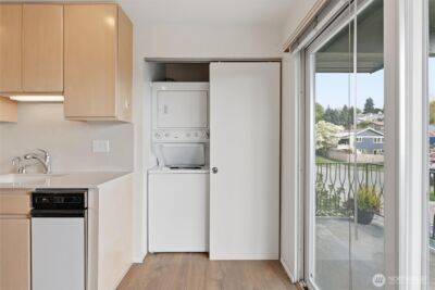 1318 W Barrett Street , Seattle, WA 98119 - Photo 27