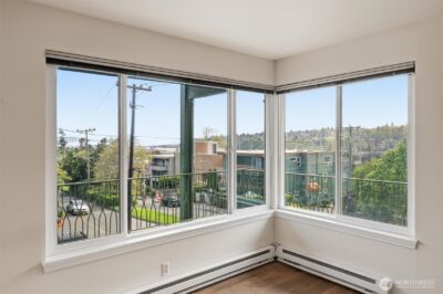 1318 W Barrett Street , Seattle, WA 98119 - Photo 29