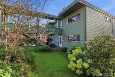1318 W Barrett Street , Seattle, WA 98119 - Photo 30