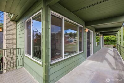 1318 W Barrett Street , Seattle, WA 98119 - Photo 31