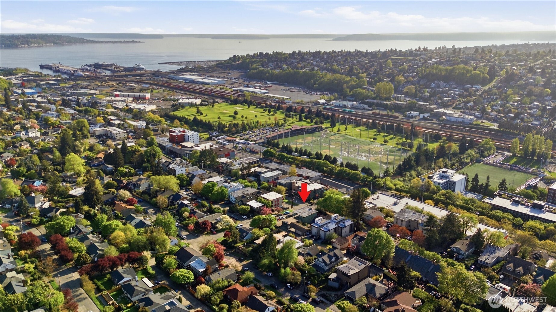 1318 W Barrett Street , Seattle, WA 98119