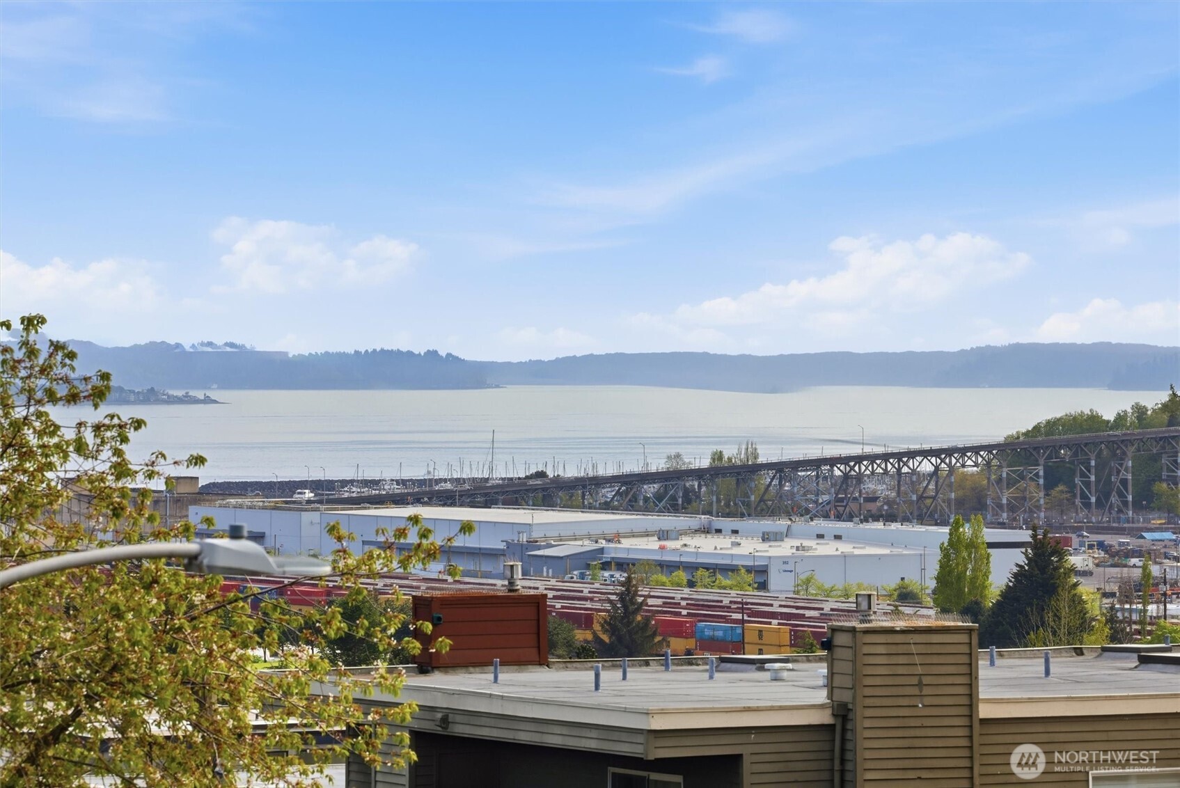 1318 W Barrett Street , Seattle, WA 98119