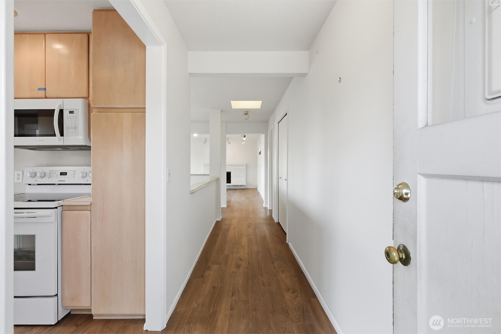 1318 W Barrett Street , Seattle, WA 98119